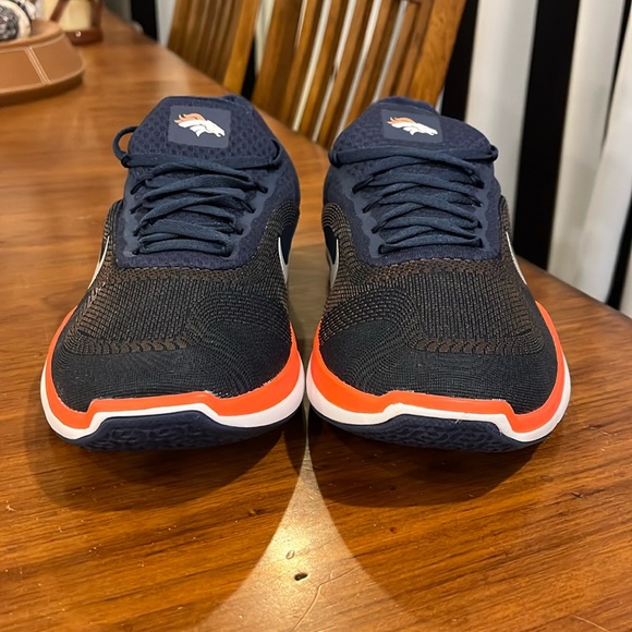 Nike Free Trainer V7 NFL Denver Broncos Shoes Sneakers new AA1948 401 Mens Sizes - Picture 5 of 15